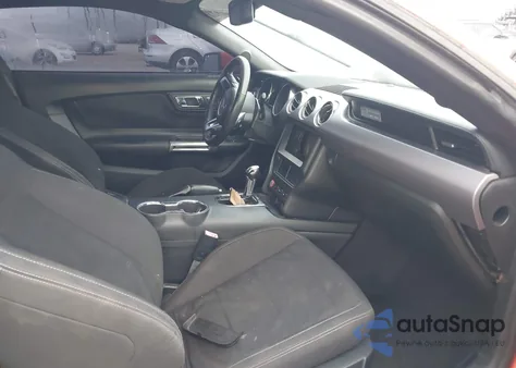 2016 Ford Mustang Ecoboost z USA, uszkodzony, nr VIN 1FA6P8THXG5240391